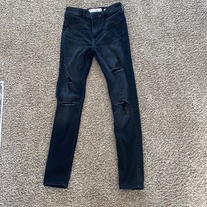 Hollister black skinny jeans